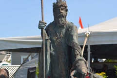 King-Neptune-Statue